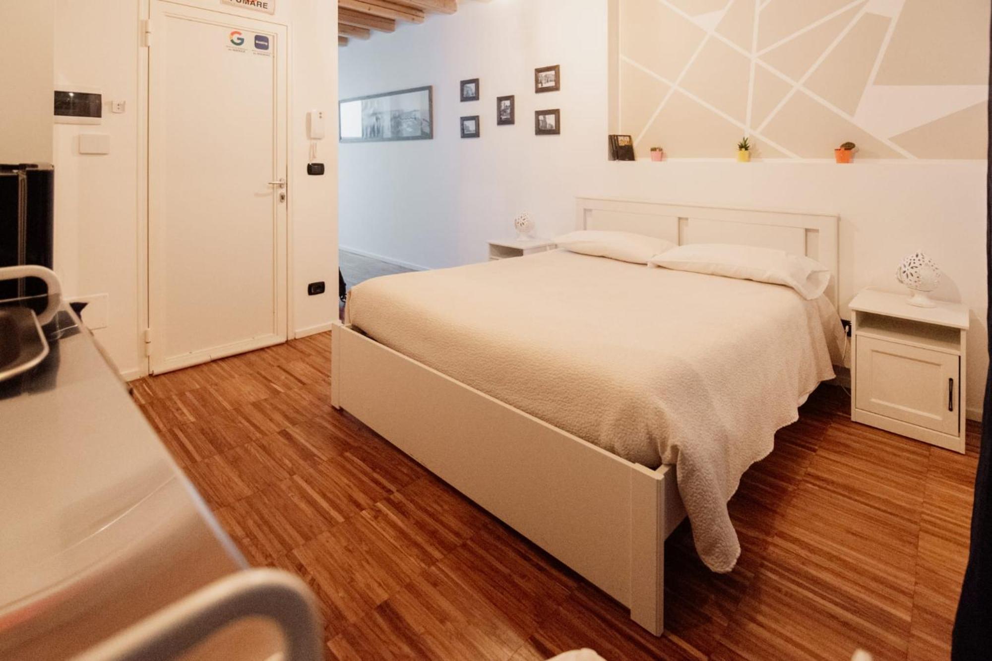 Nell'Antico Borgo B&B モルフェッタ エクステリア 写真